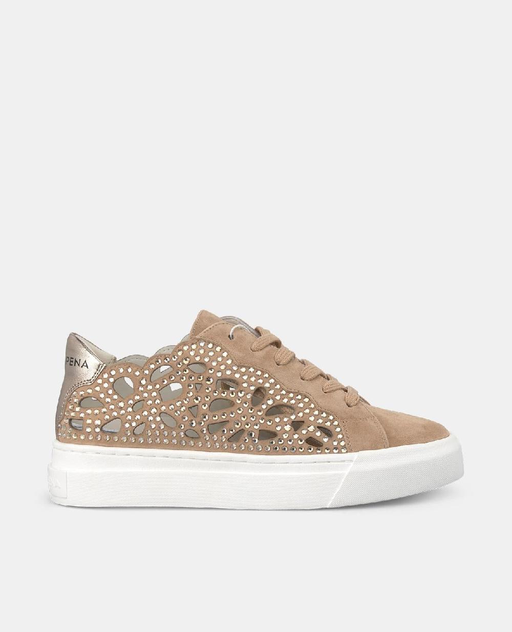 Alma en pena SNEAKER CON CALADO Ofertas especiales