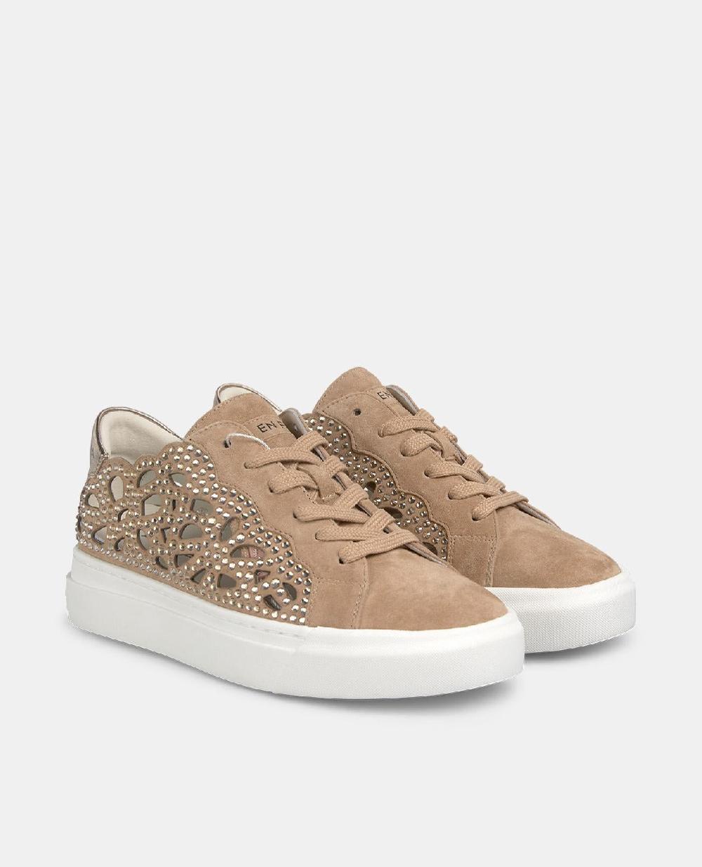 Alma en pena SNEAKER CON CALADO Ofertas especiales