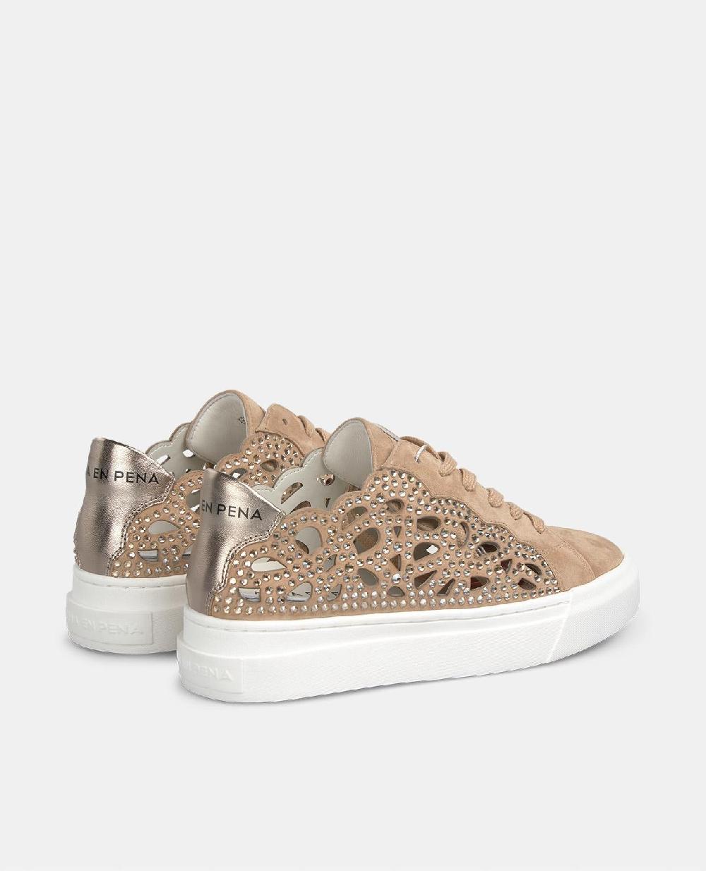 Alma en pena SNEAKER CON CALADO Ofertas especiales