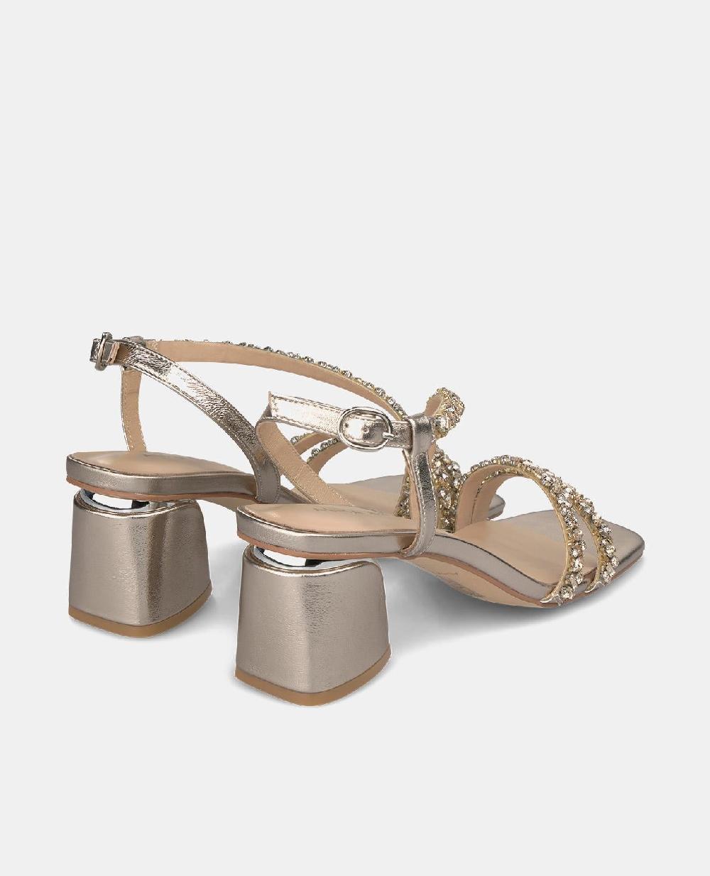 Alma en pena SANDALIA TIRAS PEDRERÍA En oferta