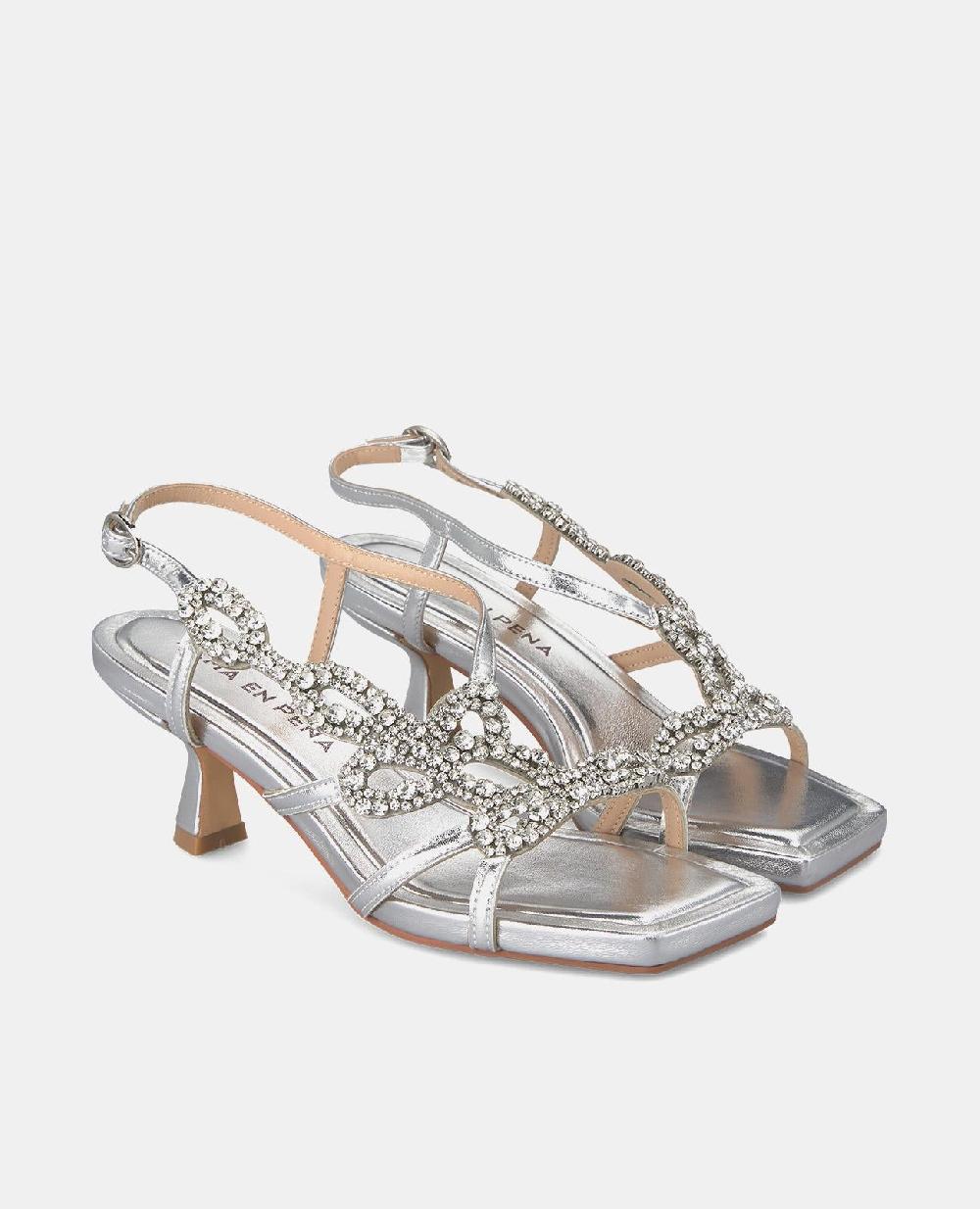 Alma en pena SANDALIA TACÓN BAJO DETALLE En oferta