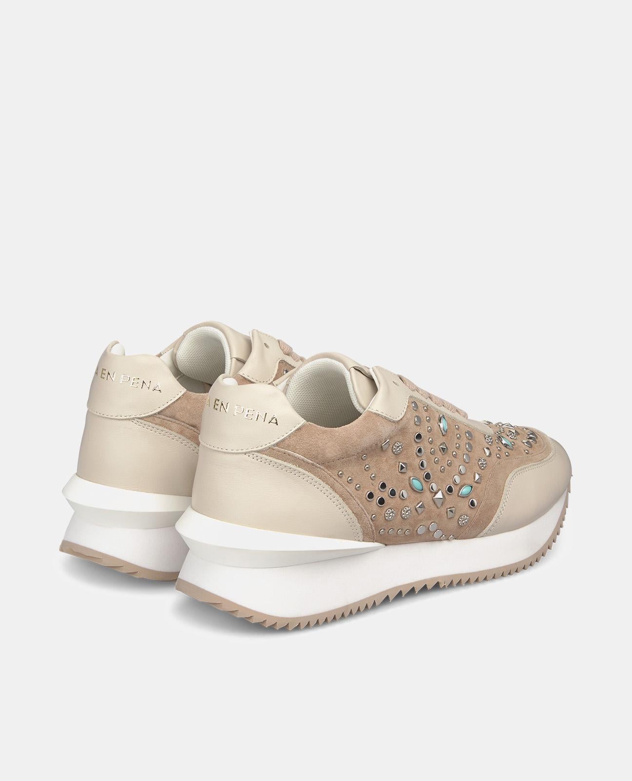 Alma en pena ZAPATILLAS CON TACHAS Envío internacional gratuito