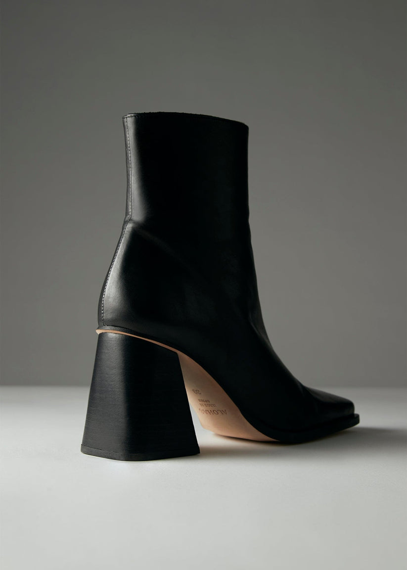 Alohas South Botas de Piel Negra Liquidación