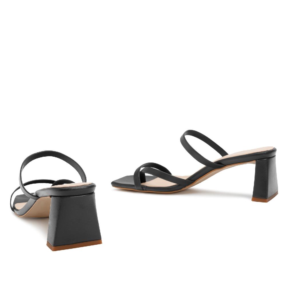 Andres machado Mule de tacón en piel negro de punta cuadrada Rebajas online