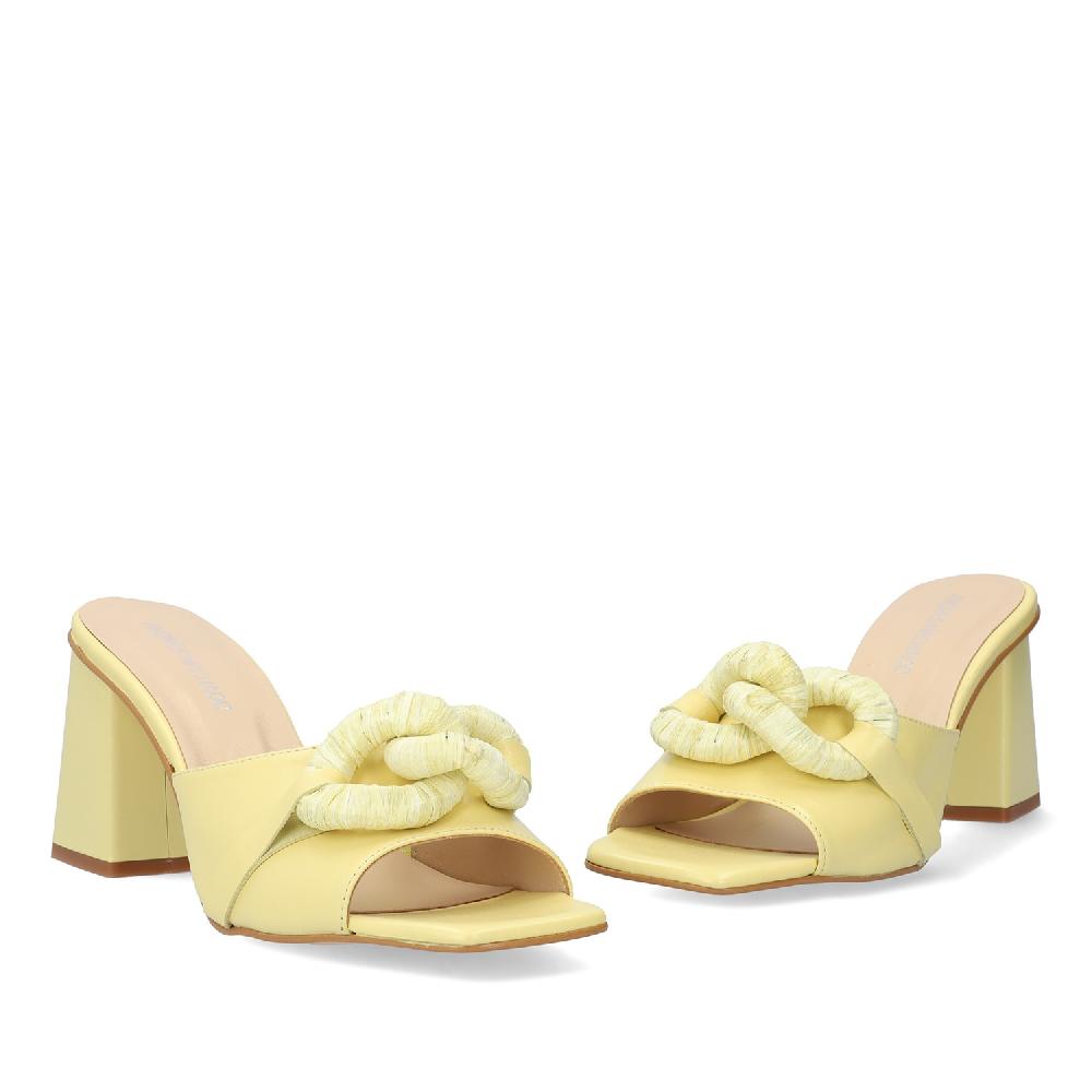 Andres machado Sandalia con tacón en piel Amarillo Descuentos del mes