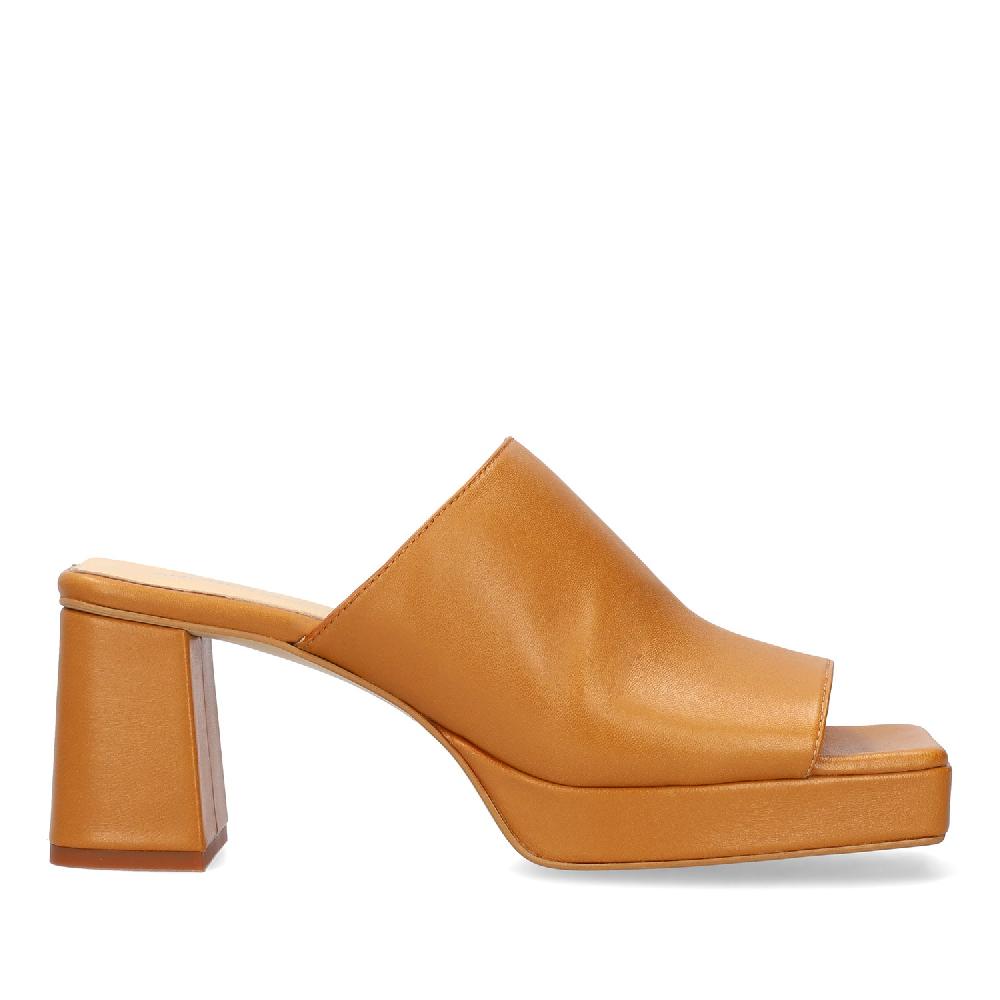 Andres machado Mule con tacón y plataforma en piel camel Rebajas de fin de temporada