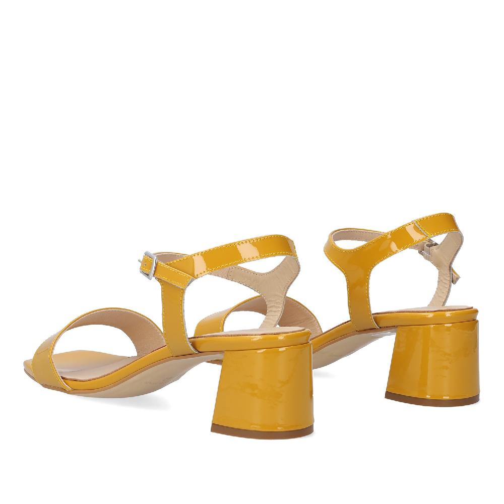 Andres machado Sandalia charol en piel Mostaza Venta caliente