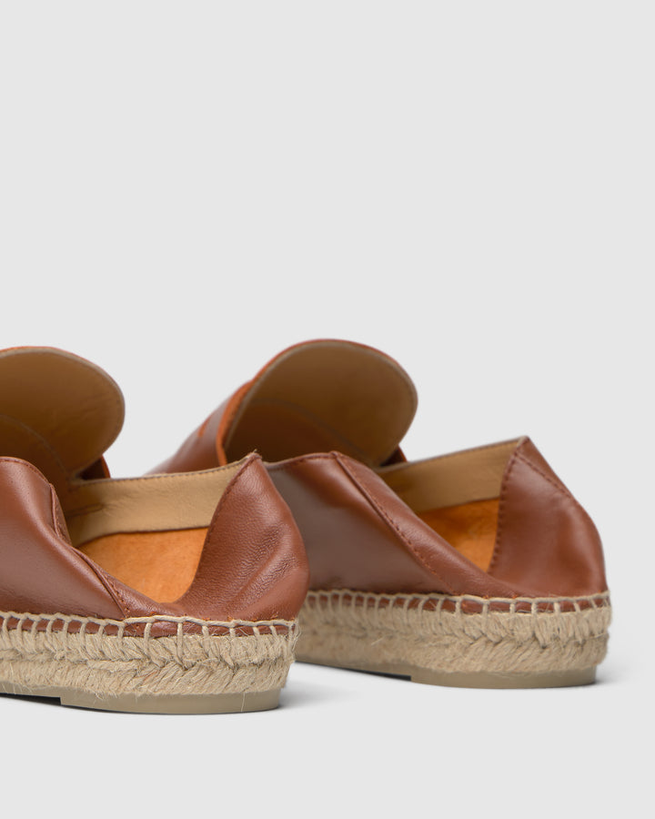 Castañer Alpargata de Mujer estilo Mocasin con Plana de 2cm de altura | Castañer Outlet