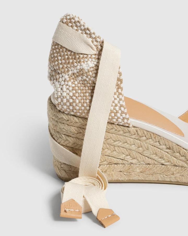 Castañer CASTAÑER | Alpargatas Carina en satén cierre mediante lazada y cuña de 7cm. – Castañer En línea