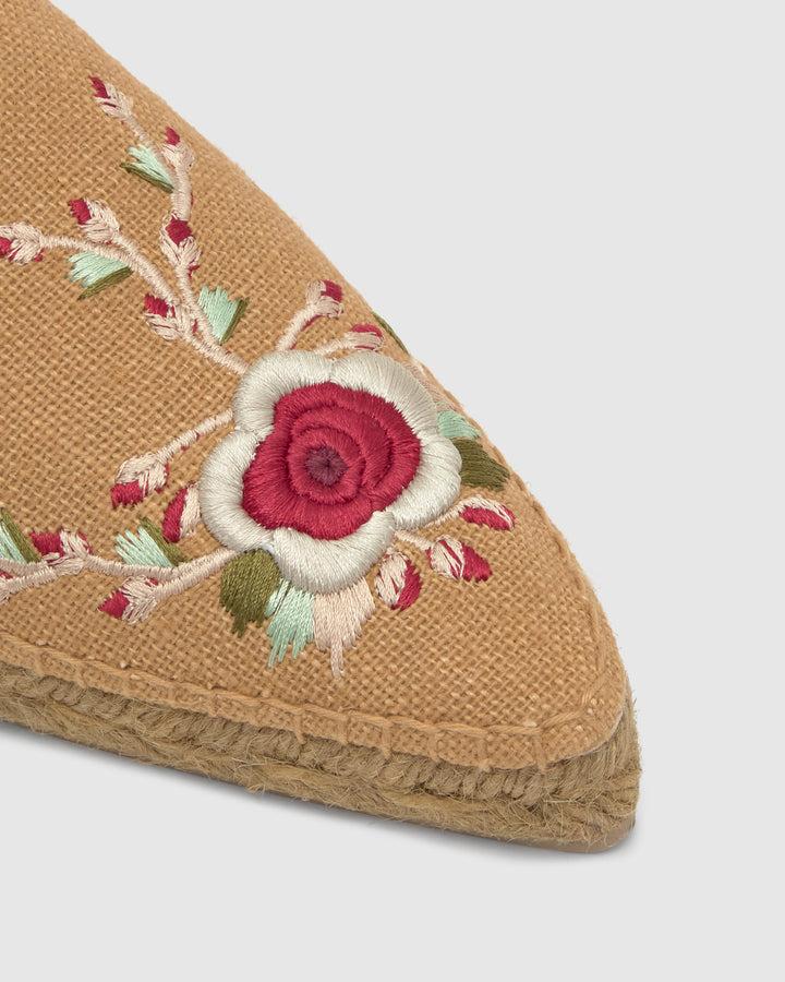Castañer Alpargata de Mujer estilo Babucha con Plana de 2cm de altura | Castañer Ahorra y exporta