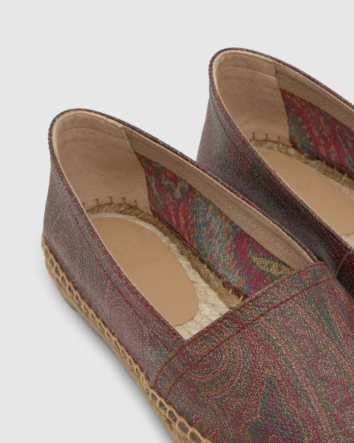 Castañer Alpargata de Mujer estilo Camping con Plana de 2cm de altura | Castañer En oferta