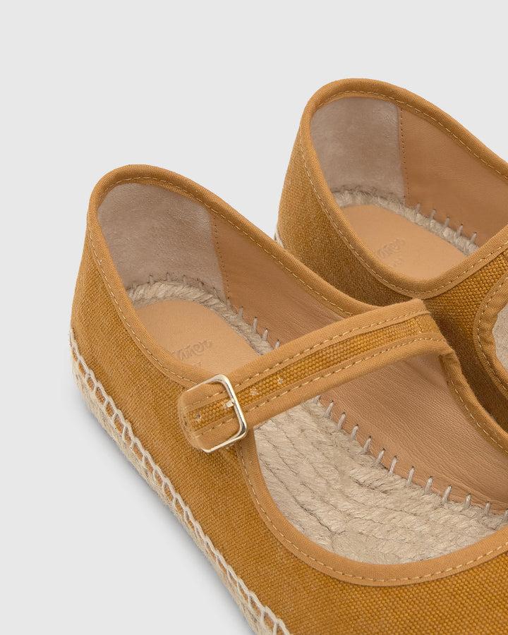 Castañer Alpargata de Mujer estilo Bailarina con Plana de 2cm de altura | Castañer Ofertas de temporada