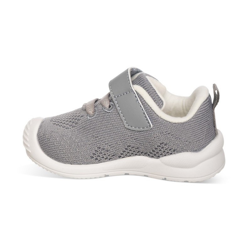 Chetto Deportiva gris con cierre de Velcro totalmente respetuosa por su gran comodidad y flexibildad Grandes ahorros