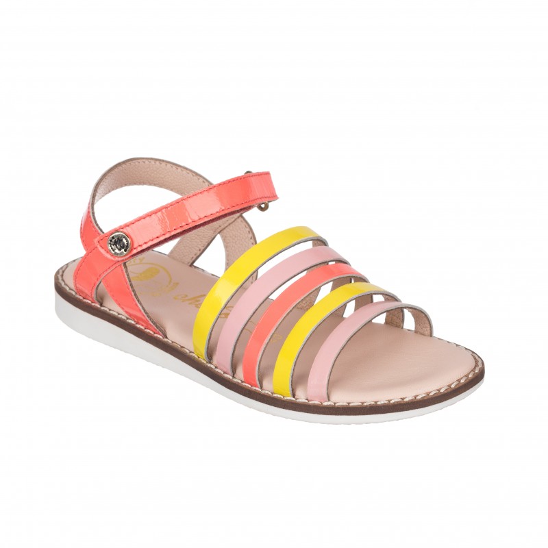 Chetto Sandalia en piel para niña con cierre velcro para fácil ajuste COMPRAR AHORA