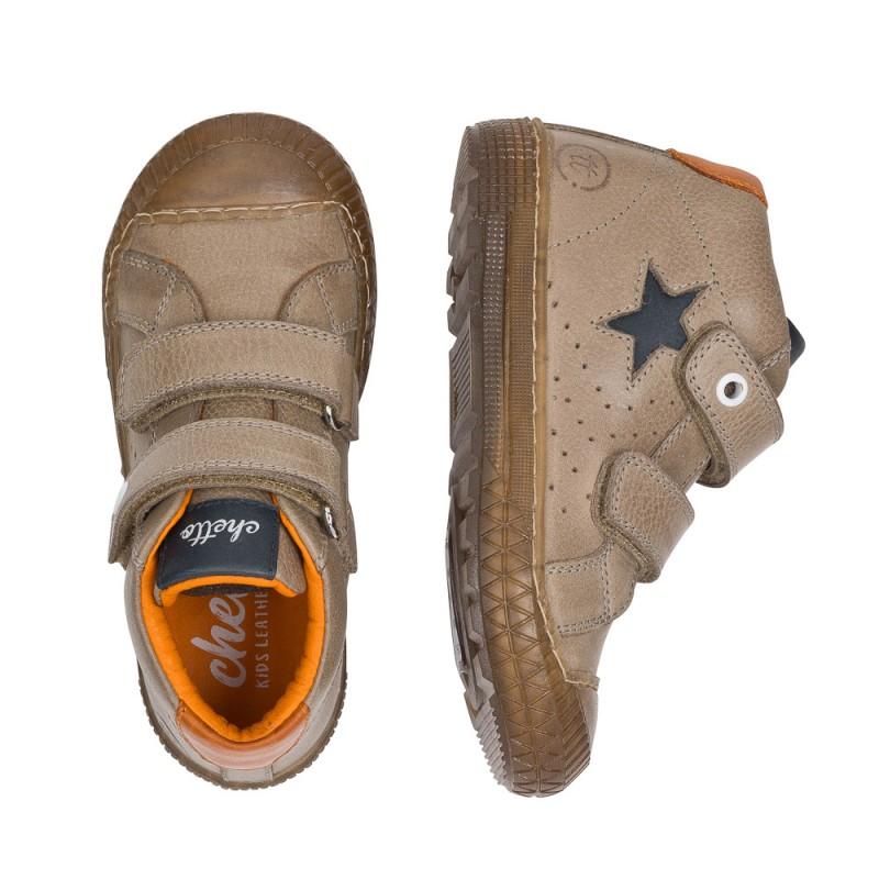Chetto Bota dos velcros con Estrella En oferta