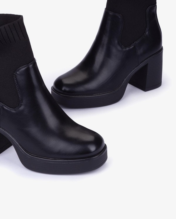 Cuplé BOTÍN TIPO CALCETÍN CON TACÓN EN TECNOPIEL NEGRO Rebajas