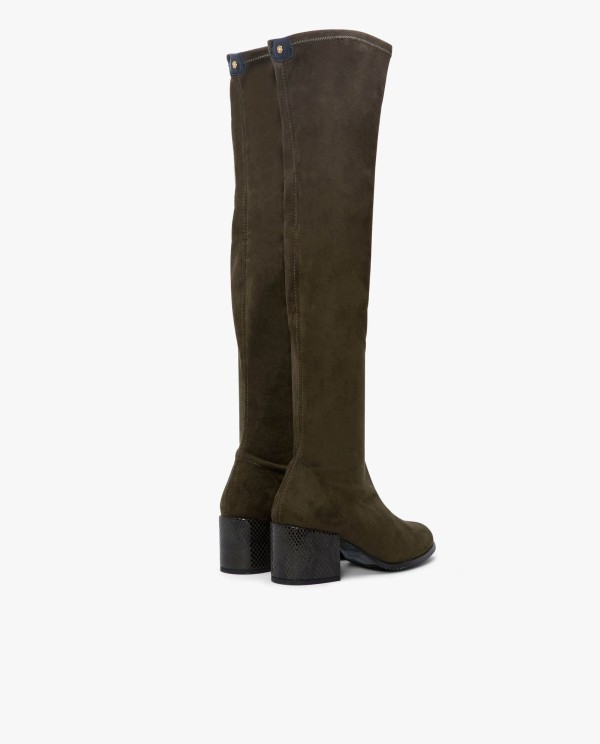 Cuplé BOTA MOSQUETERA VERDE DE ULTRASUEDE ELÁSTICO CON TACÓN MEDIO Grandes descuentos
