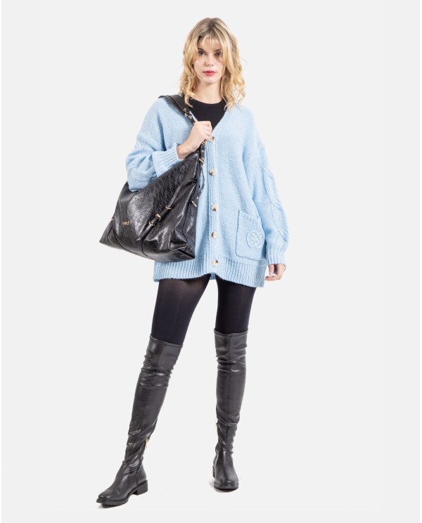 Cuplé MAXI SHOPPER DE TECNOPIEL NEGRO CON DETALLES DORADOS Envío gratis