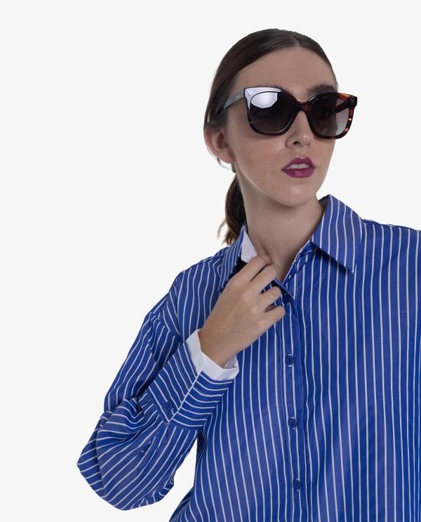Cuplé CAMISA DE RAYAS AZUL Y BLANCO CON PUÑOS CONTRASTADOS 2025