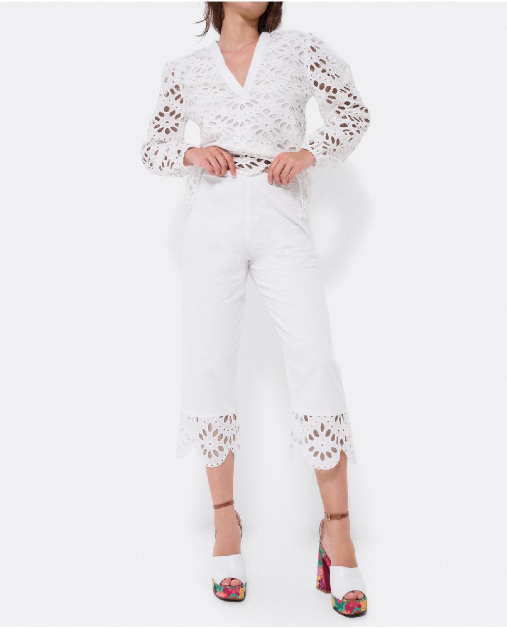 Cuplé BLUSA ESCOTE PICO GUIPUR BLANCO Envío gratis