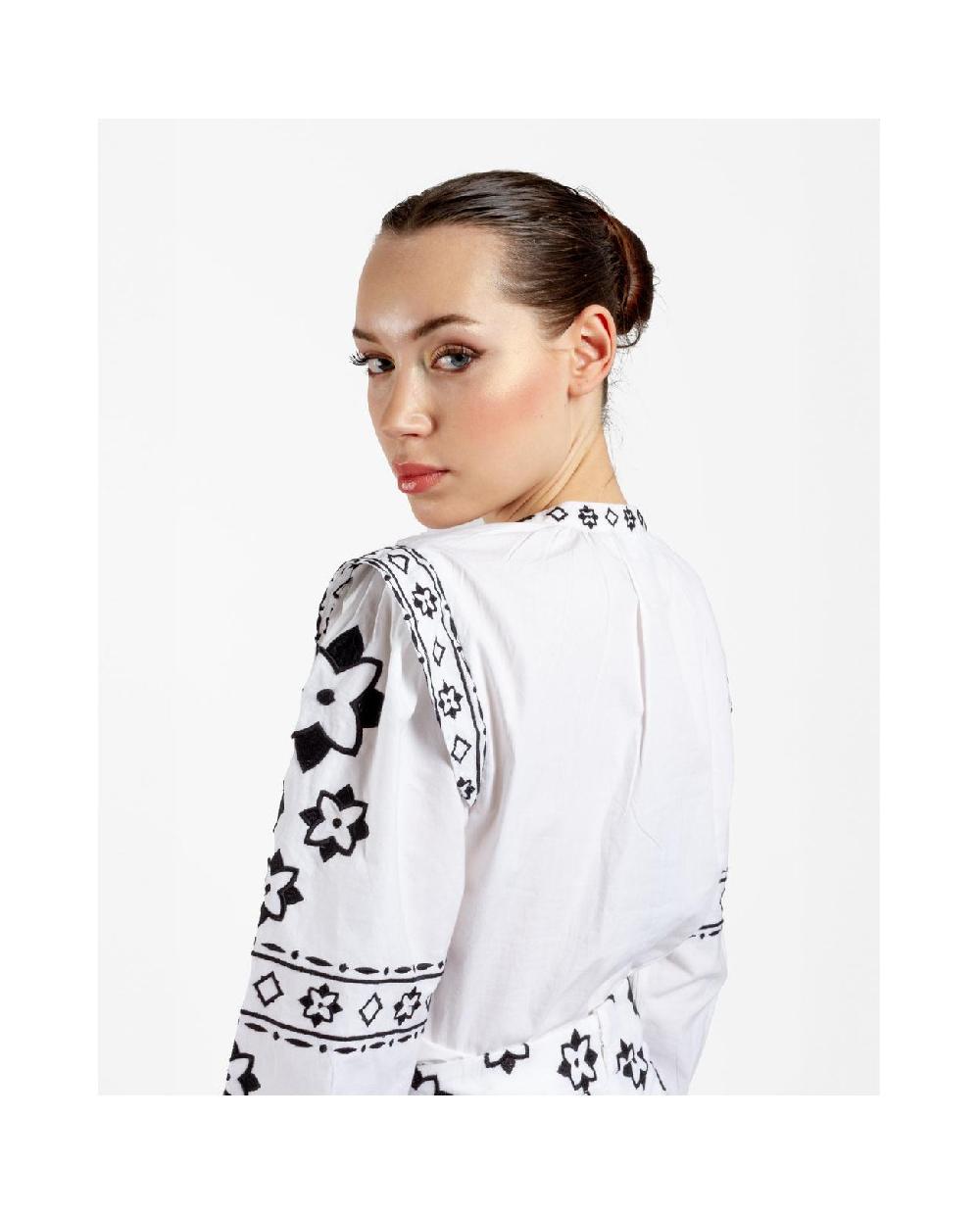 Cuplé CAMISA MANGAS BORDADAS ALGODON BLANCO COMPRAR AHORA
