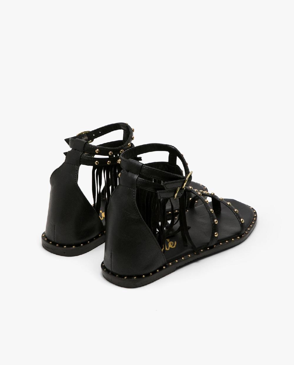 Cuplé SANDALIA FLECOS Y TACHAS NAPA NEGRO En oferta