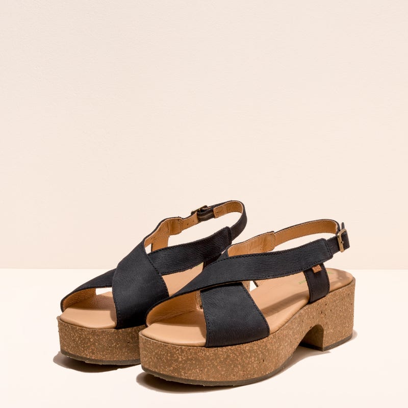 El naturalista N5893 PLEASANT BLACK /ARBEQUINA Ventas relámpago