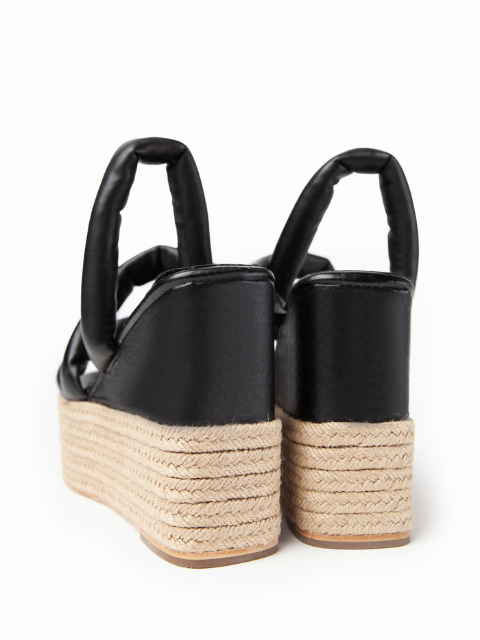 Equitare PIA - Florencia Negro Oferta exclusiva