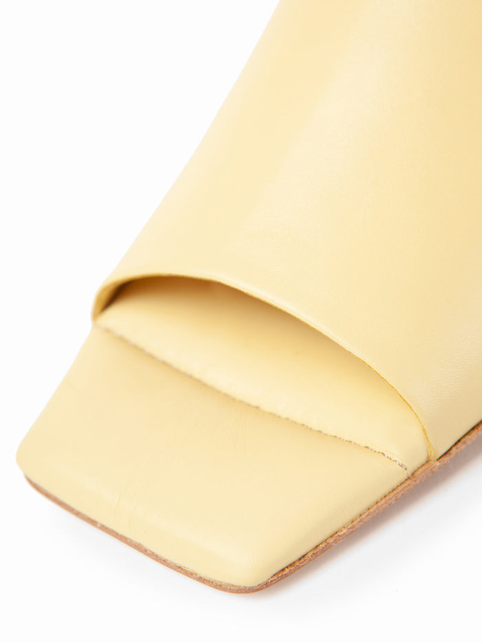Equitare MINKA - Napasoft Suave Amarillo Ofertas especiales