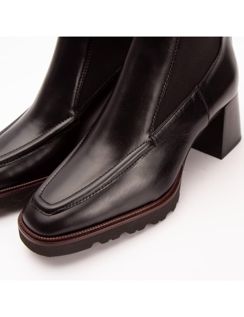 Farrutx SYLANA Calf negro 2025