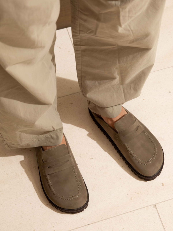 Genuins LOIS NUBUCK KAKI 2025