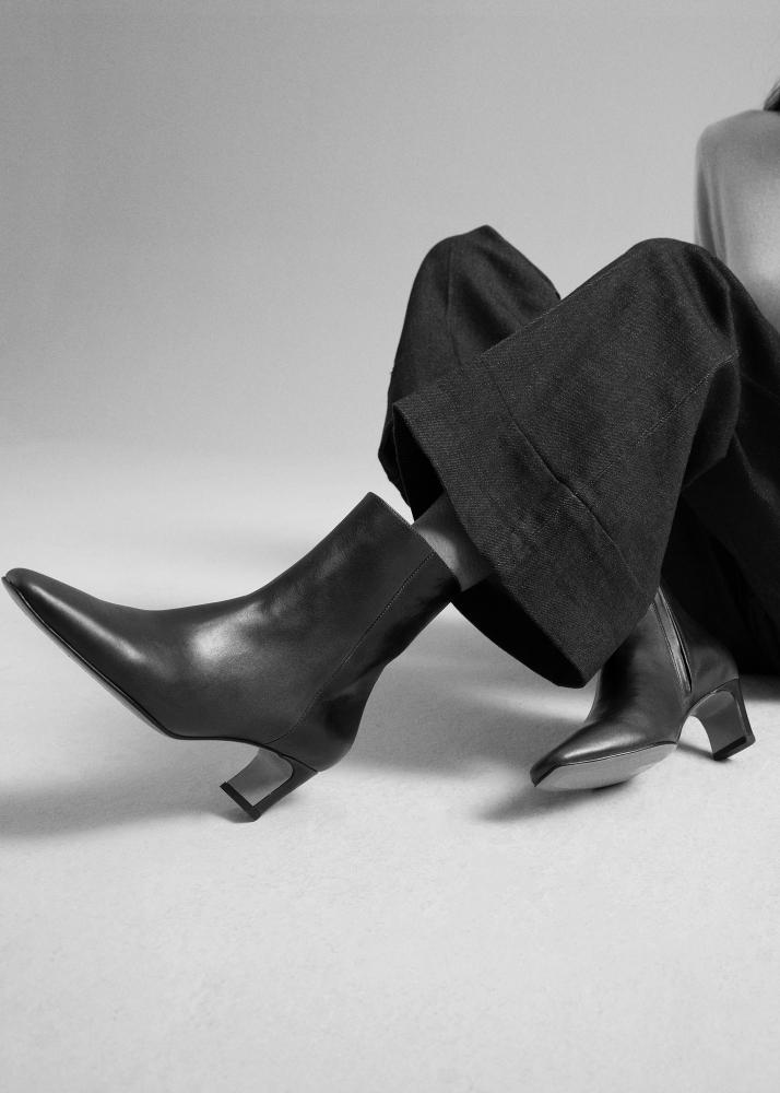 lola cruz FLAVIA ANKLE-BOOTS 50 ÚLTIMAS EDICIONES