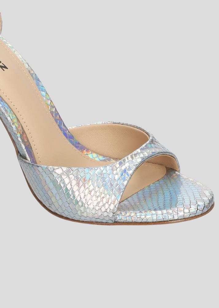 lola cruz KUMALA SANDAL 95 2025