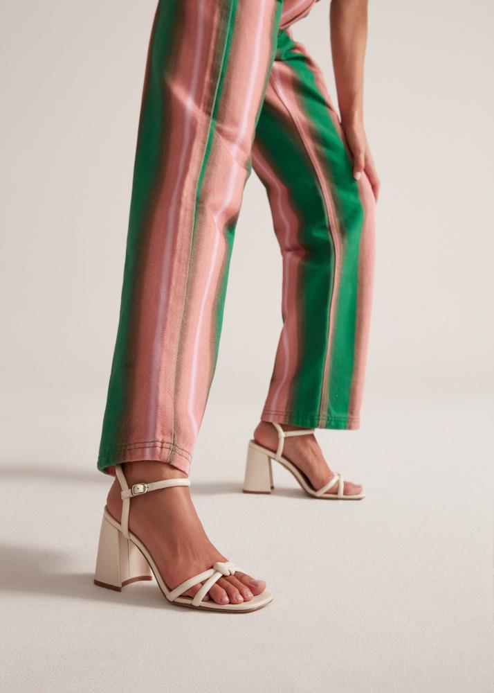lola cruz NATALIE SANDAL 90 Últimos 3 días