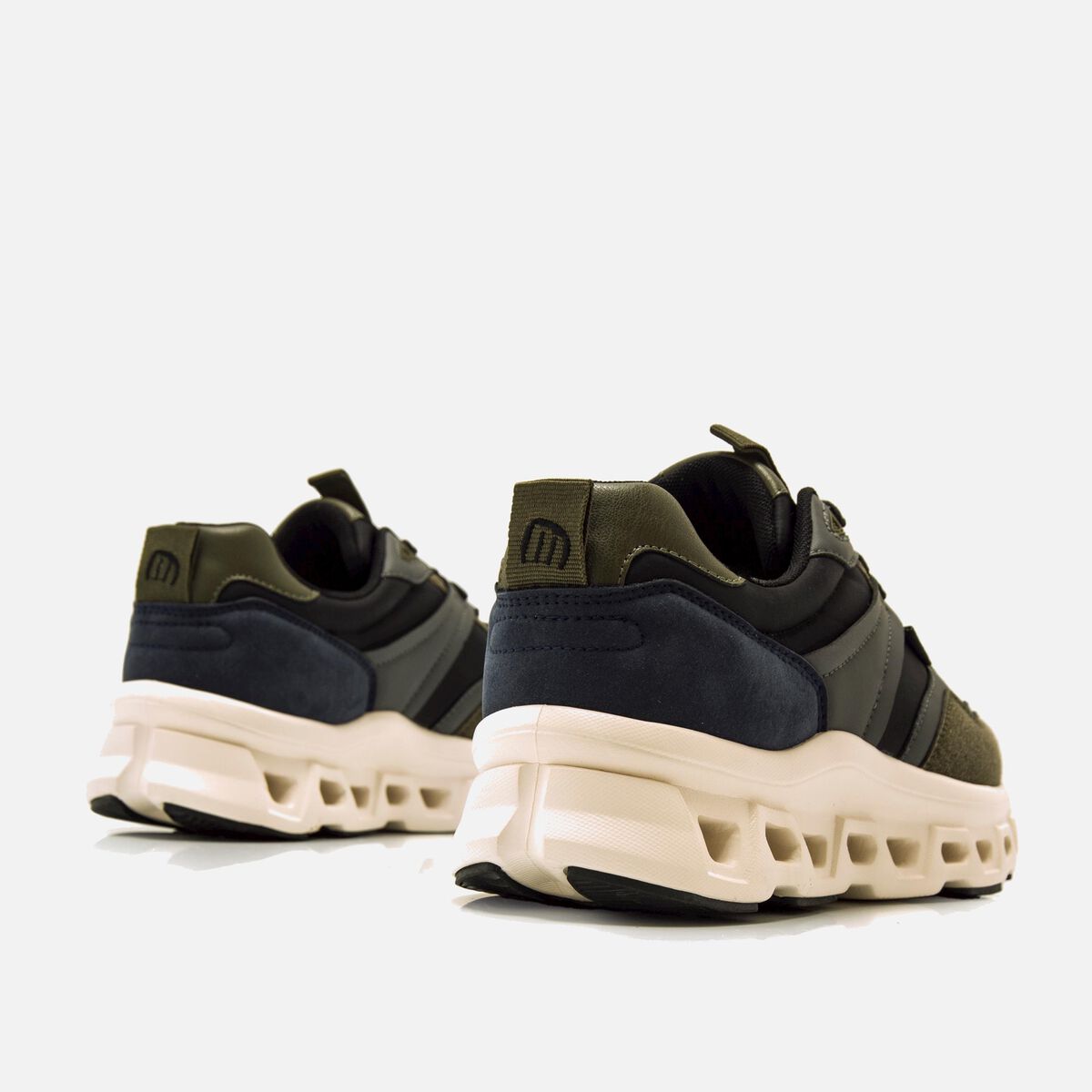﻿mtng Compra PLAY negro 58821 Hombre Calzado Zapatillas Rebajas online