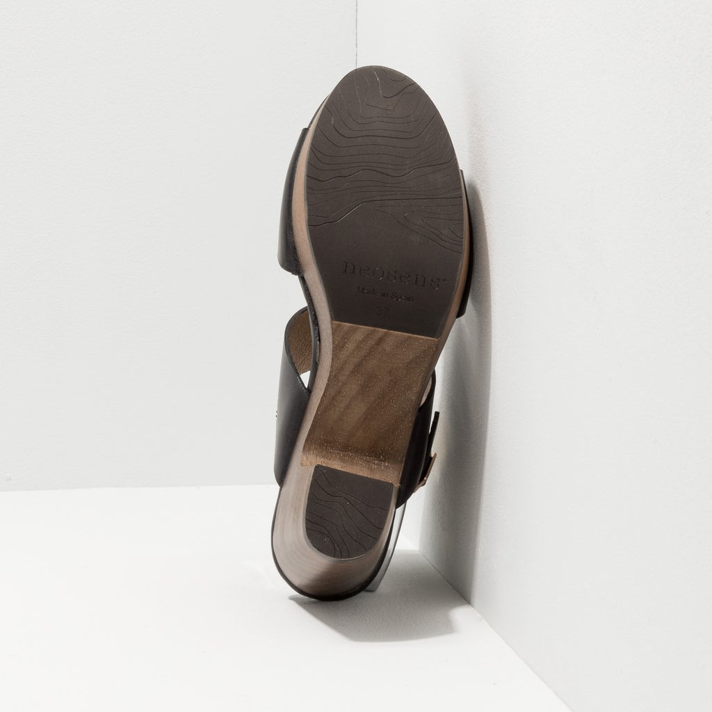neosens S3270A RESTORED SKIN EBONY/ ST.LAURENT SANDAL Outlet