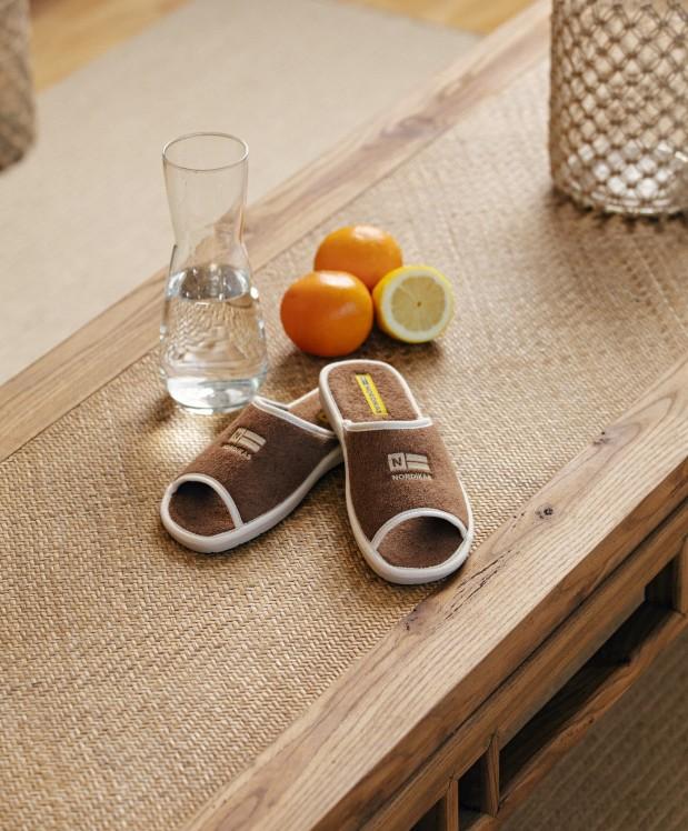 nordikas ZAPATILLAS DE CASA HOMBRE TOALLA MARRON Rebajas de fábrica