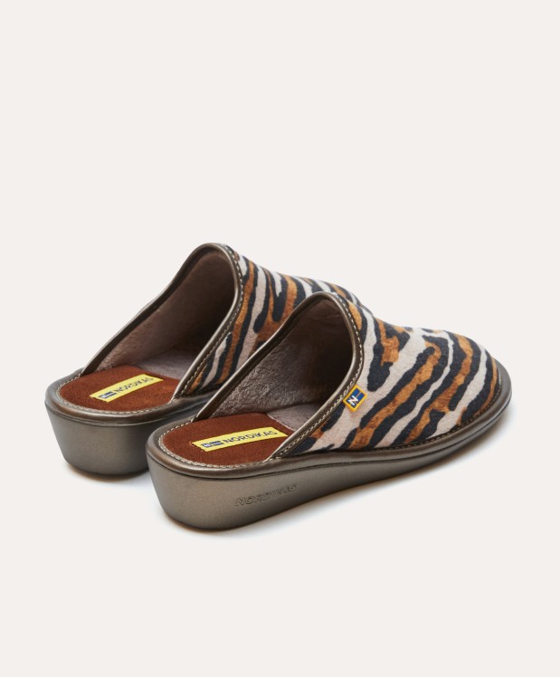 nordikas ZAPATILLAS DE CASA MUJER TANZANIA MARRON Devoluciones gratuitas
