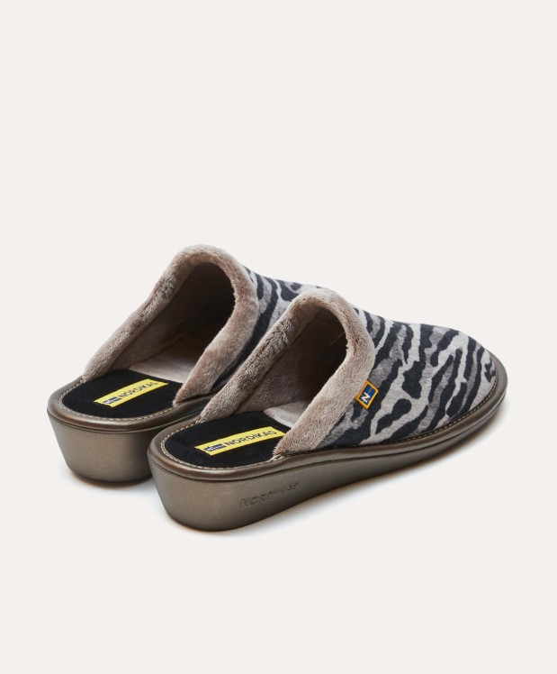 nordikas ZAPATILLAS DE CASA MUJER TANZANIA GRIS 2025