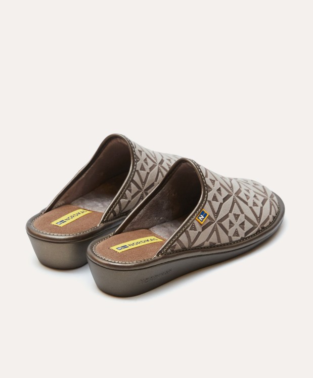 nordikas ZAPATILLAS DE CASA MUJER TERCIOPELO TAUPE Liquidación