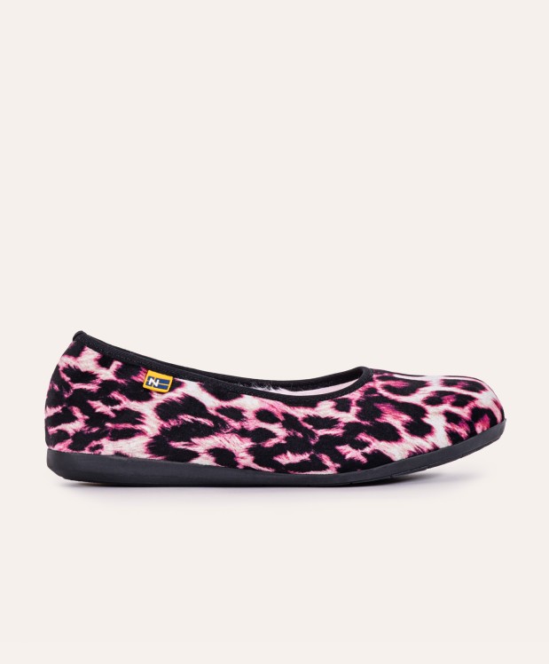 nordikas ZAPATILLAS DE CASA MUJER LINCE FRESA En oferta