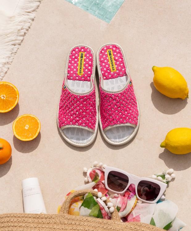 nordikas ZAPATILLAS DE CASA MUJER CIRCLES FRESA Ofertas