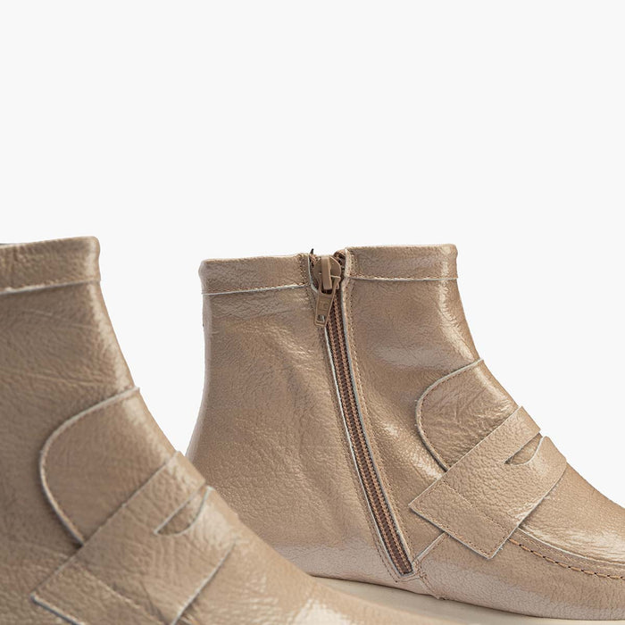 pitillos Botín Charol para mujer color piedra Oferta exclusiva