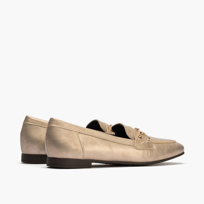 pitillos Mocasín Laminado mujer color piedra En oferta