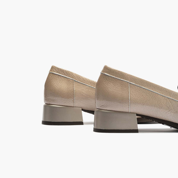 pitillos Mocasín en Charol de mujer color piedra Grandes ahorros