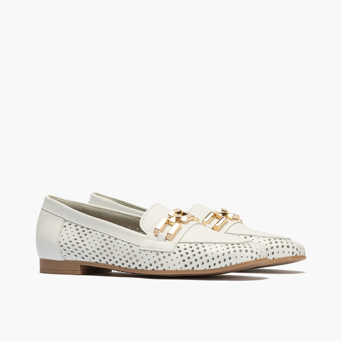 pitillos Mocasines de mujer en piel picados con adorno y tacón bajo BLANCO Los más vendidos