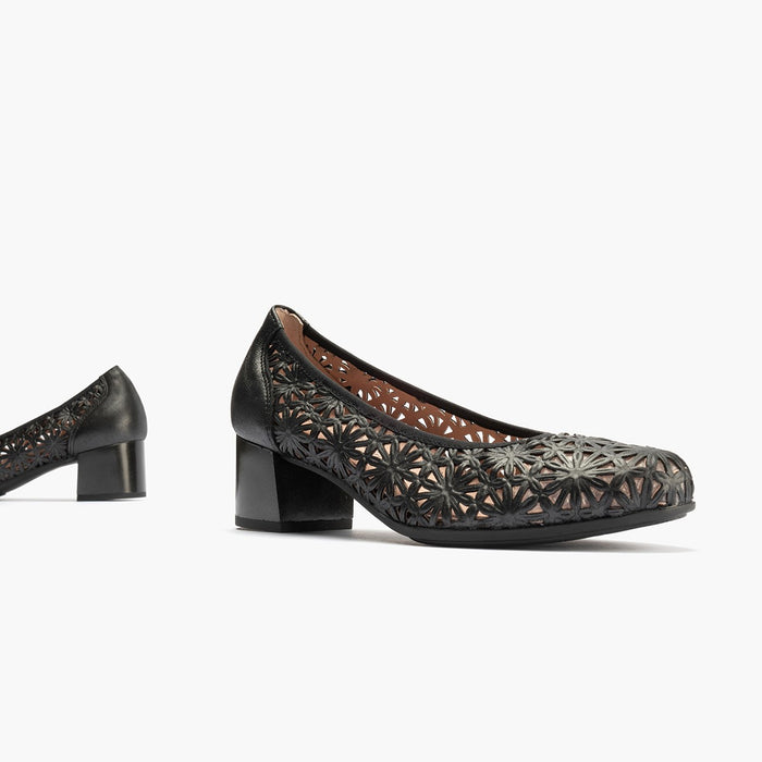 pitillos Zapatos de salón de mujer con piel picada y tacón medio NEGRO Mejor oferta
