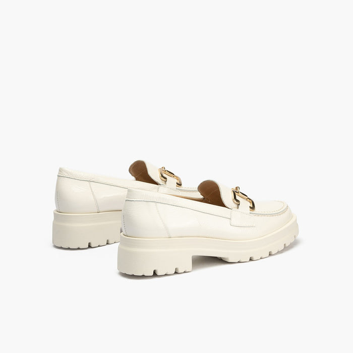 pitillos Mocasines de mujer en piel charol con adorno de estribo y tacón bloque BLANCO Envío gratis