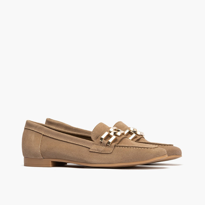 pitillos Mocasines de mujer en serraje con adorno y tacón bajo BEIGE Solo hoy