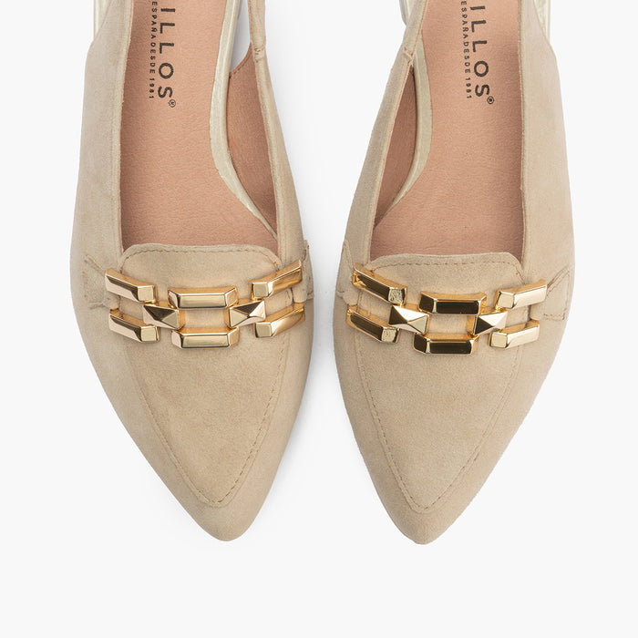 pitillos Mocasines de mujer destalonados en piel ante con adorno cadena metálica BLANCO En oferta
